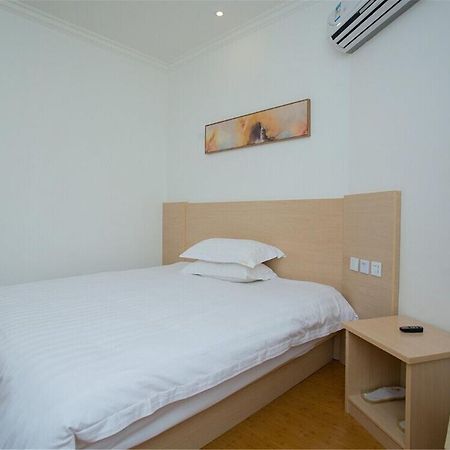 Hi Inn Canton Extérieur photo