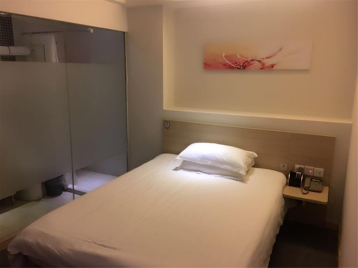 Hi Inn Canton Extérieur photo
